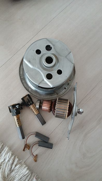 Продам пылесос  не рабочий