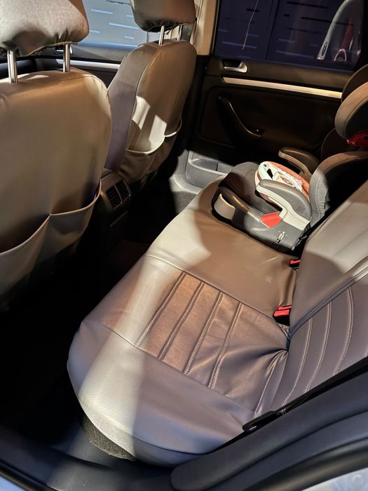 VOLKSWAGEN Jetta 2010 — imagine 4