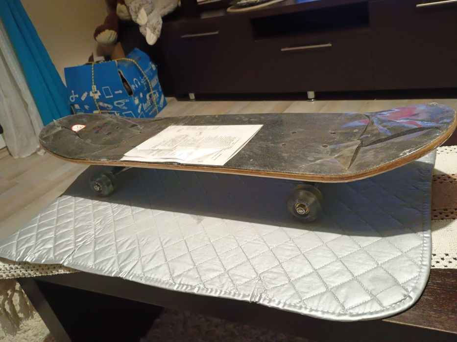 Skateboard mare, nou