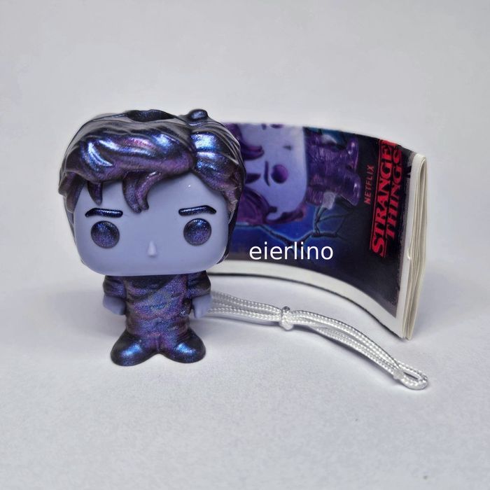 Stranger Things Kinder JOY фигури с книжки и въженца