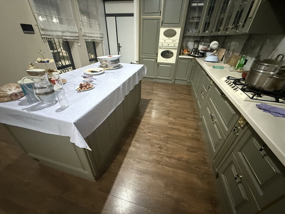 Кухня гарнитур сатыладылады