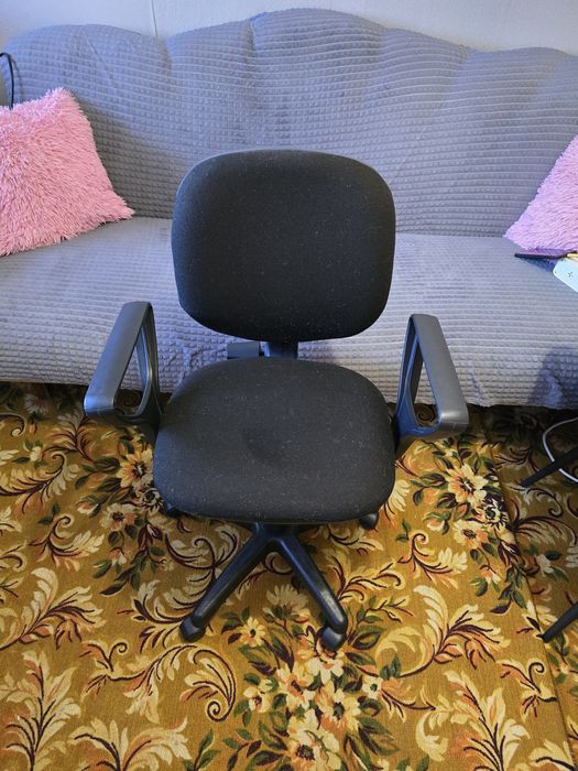 Стул  крутящийся