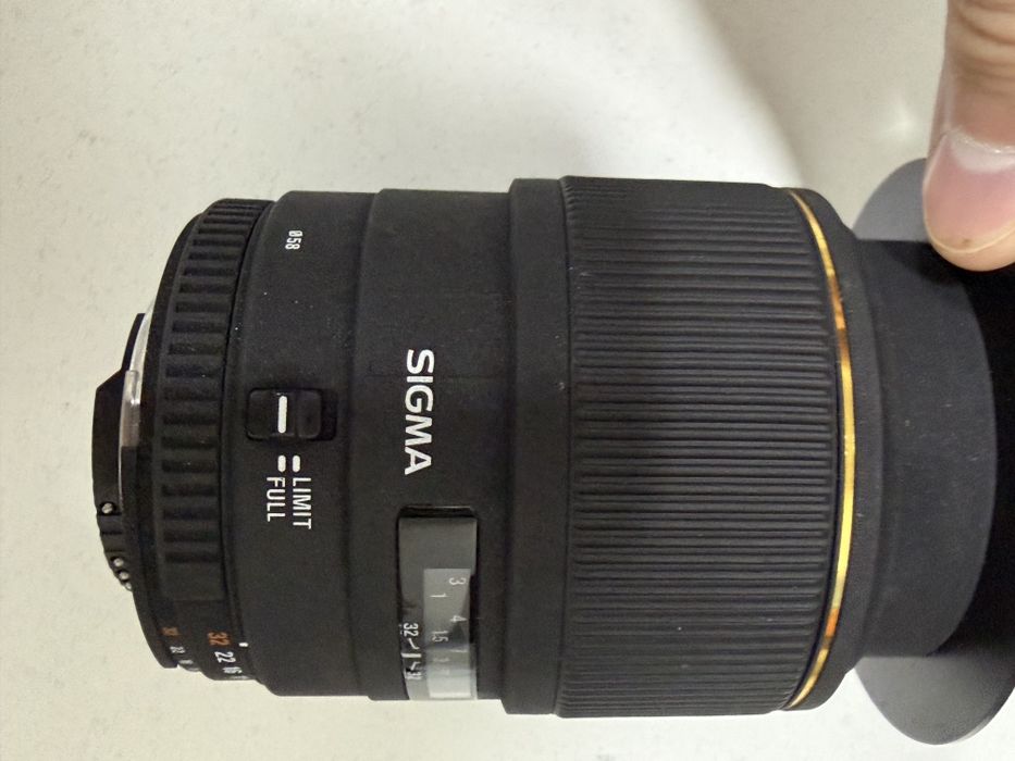 Макро объектив sigma