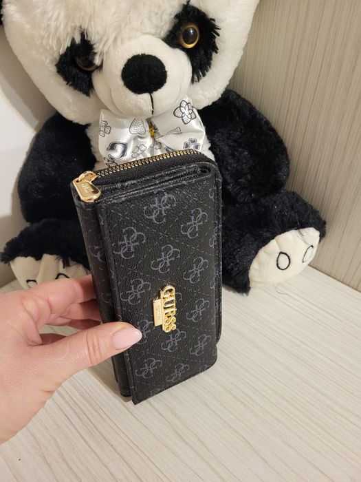 Portofele dama diferite culori si mărci