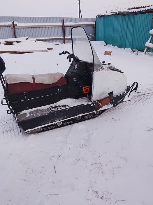 Продам снегоход буран