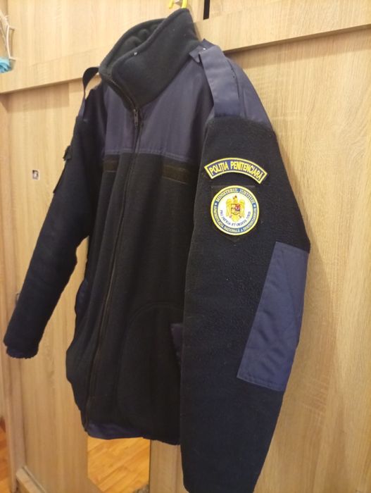 Vând geacă soft Shell groasă jandarmi