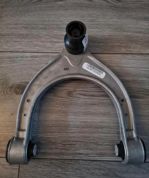 Бмв г30 носач нов оригинален