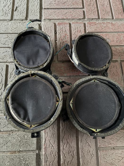 Колонки мермедес 4 шт 20 тыс