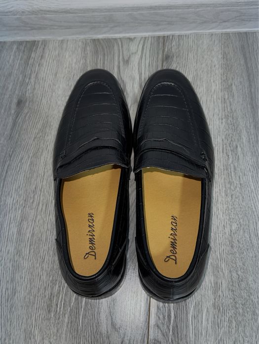 Мужские кожаные туфли Demirxan, черные, под крокодила + коробка