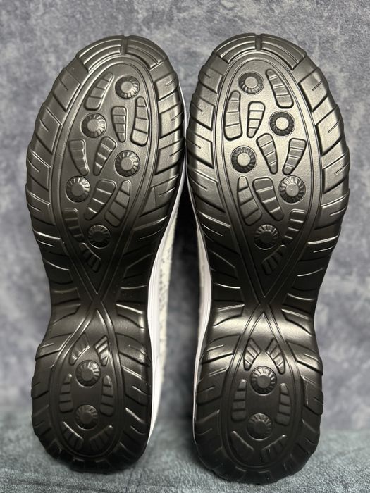 Продам босоножки