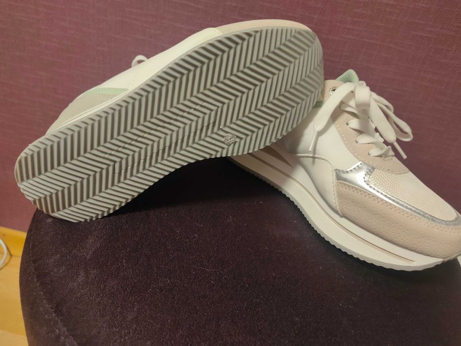 ЧИСТО НОВИ МАРАТОНКИ в свежи цветове, РАЗМЕР 38.