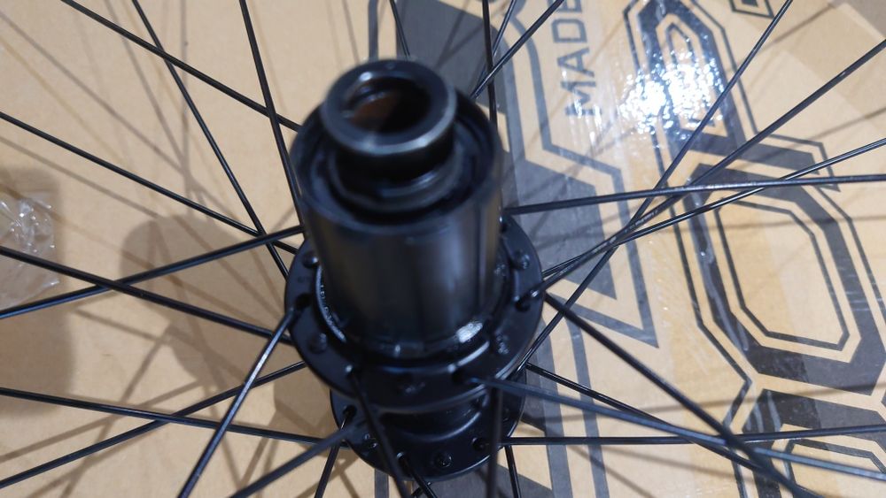 700c free hub Specialized Sirus X carbon