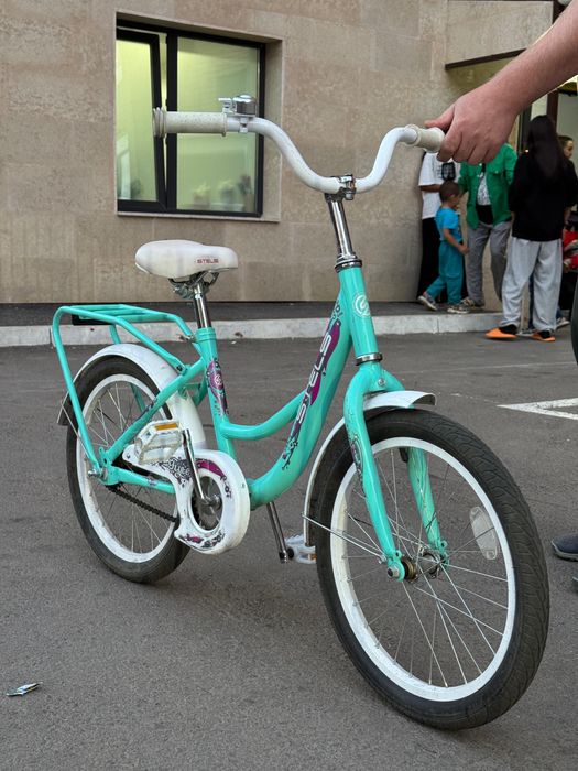 Продам детский велосипед в отличном состояние