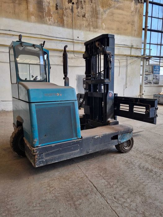 Stivuitor lateral HUBTEX DQ 40-G – Eficiență maximă în spații înguste