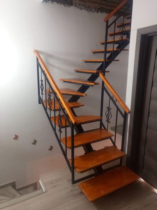 Grilaje ferestre, construcții metalice.