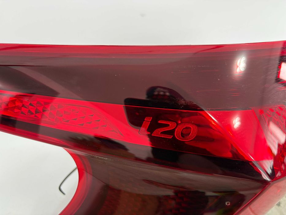 Stop stanga Hyundai I20 3 dupa 2020 cod 92401-Q0000 original