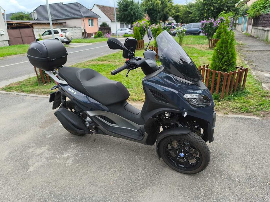 Piaggio MP3 310 2025