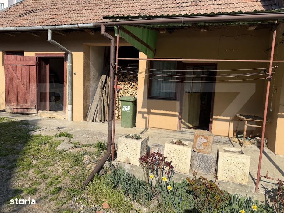 Casa de vanzare in suprafat de 90 mp cu 583 mp teren, loc. Zalau zona