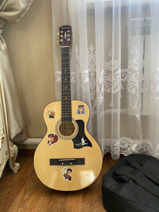 Гитара, отличный подарок