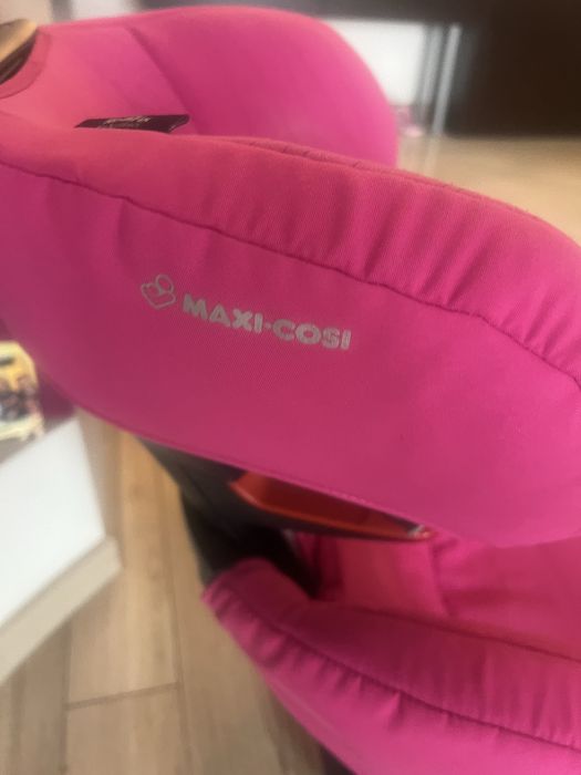 Детски стол за кола