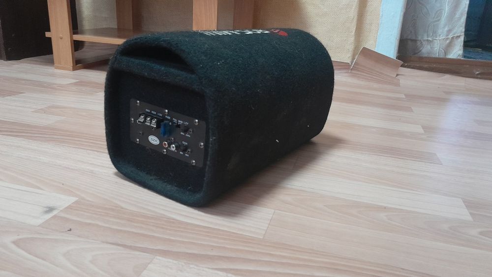 Продам самбуфер в машину