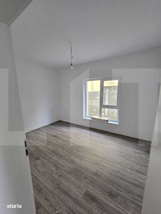 Casa tip duplex Mosnita Noua asfalt