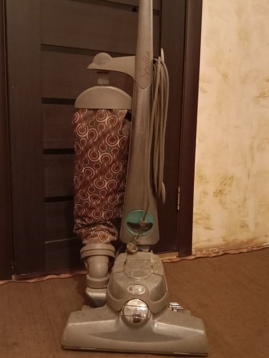 Пылесос сатылады