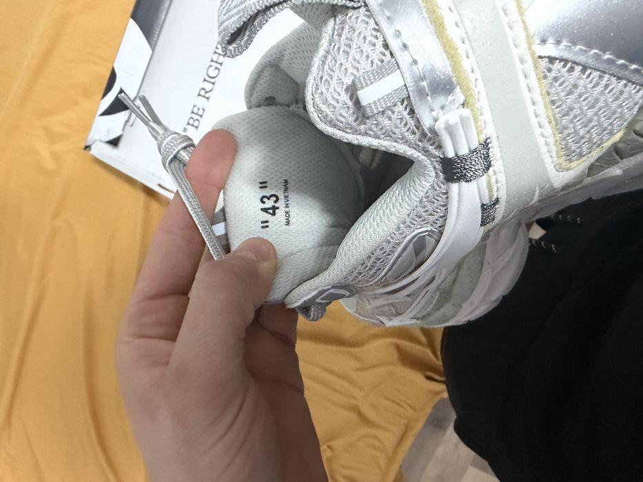 Off white adidasi noi