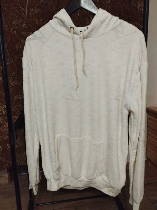 Суичър на Louis Vuitton