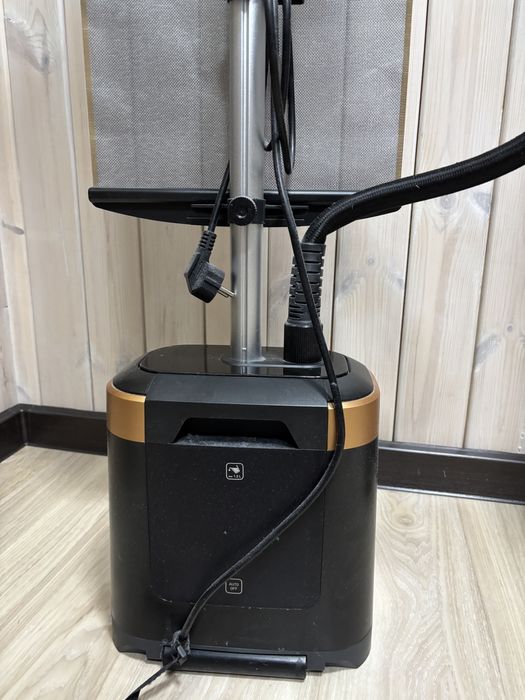 Отпариватель Tefal IT8480E0 черный