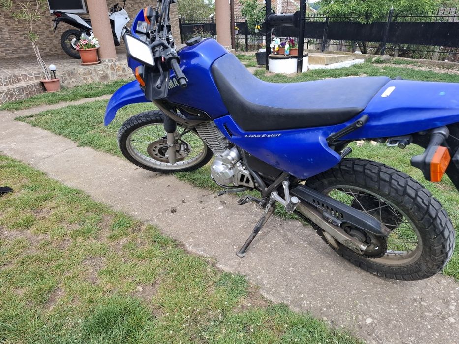 Se vinde Yamaha xt 600