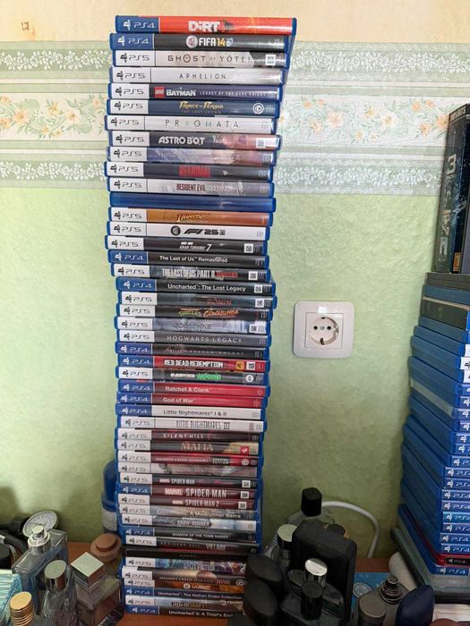 Продава се цяла колекция PS4 / PS5 - 77 игри (НА ЛОТ / НАКУП) - 1671 ЕВРО