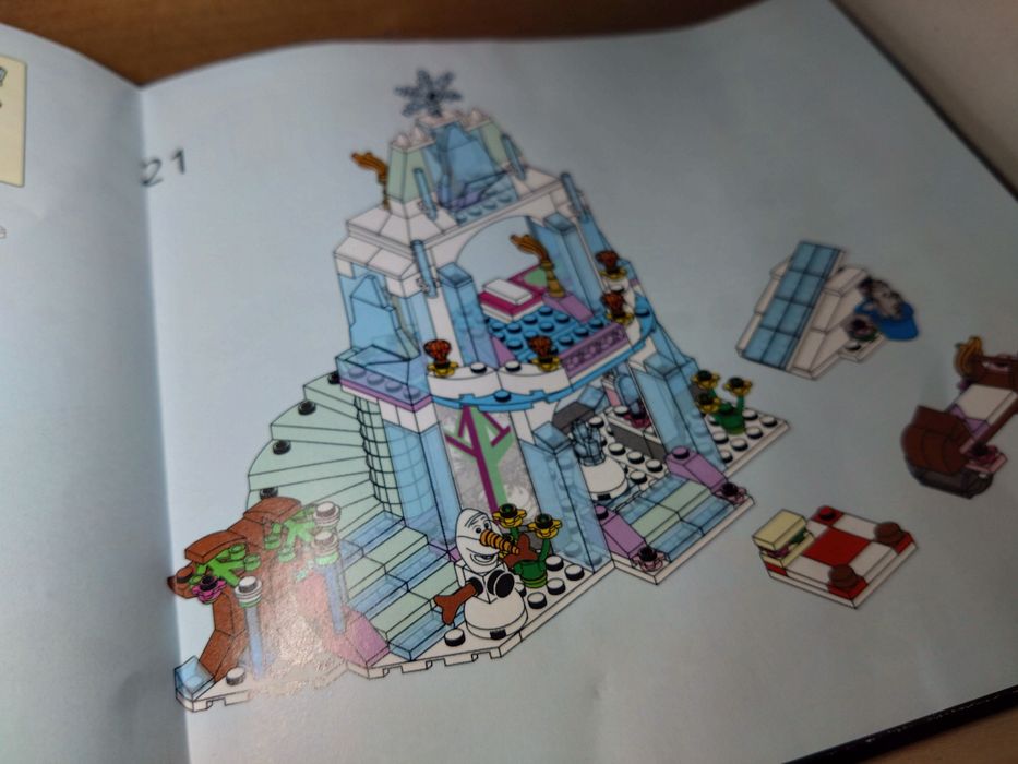 NOU TIP le go Disney Castel Palat Frozen Elsei gheata 41062