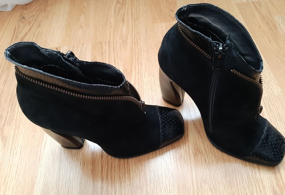 Botine retro piele