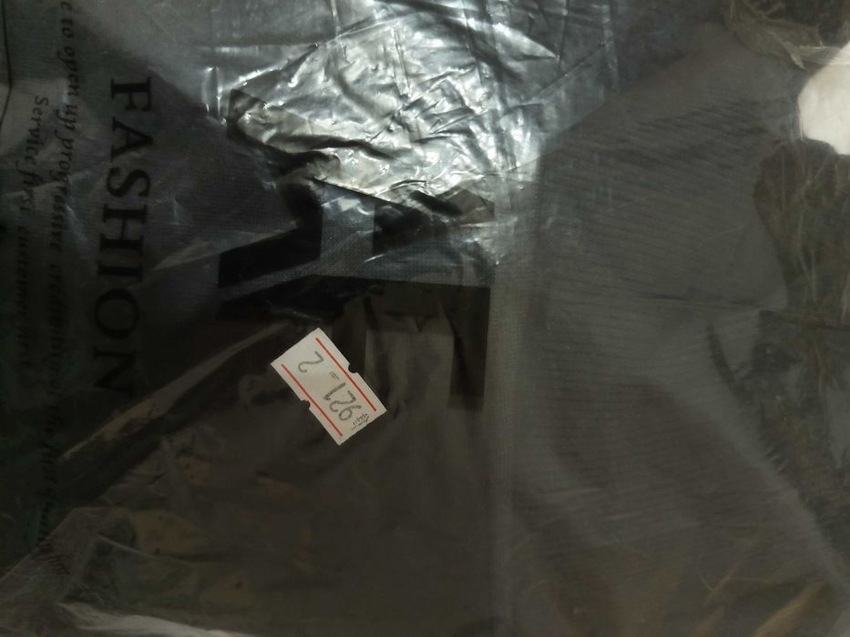 Толстовка на молнии.