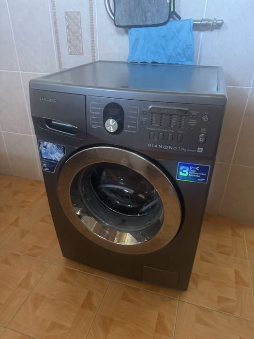 Продаётся стиральная машина SAMSUNG