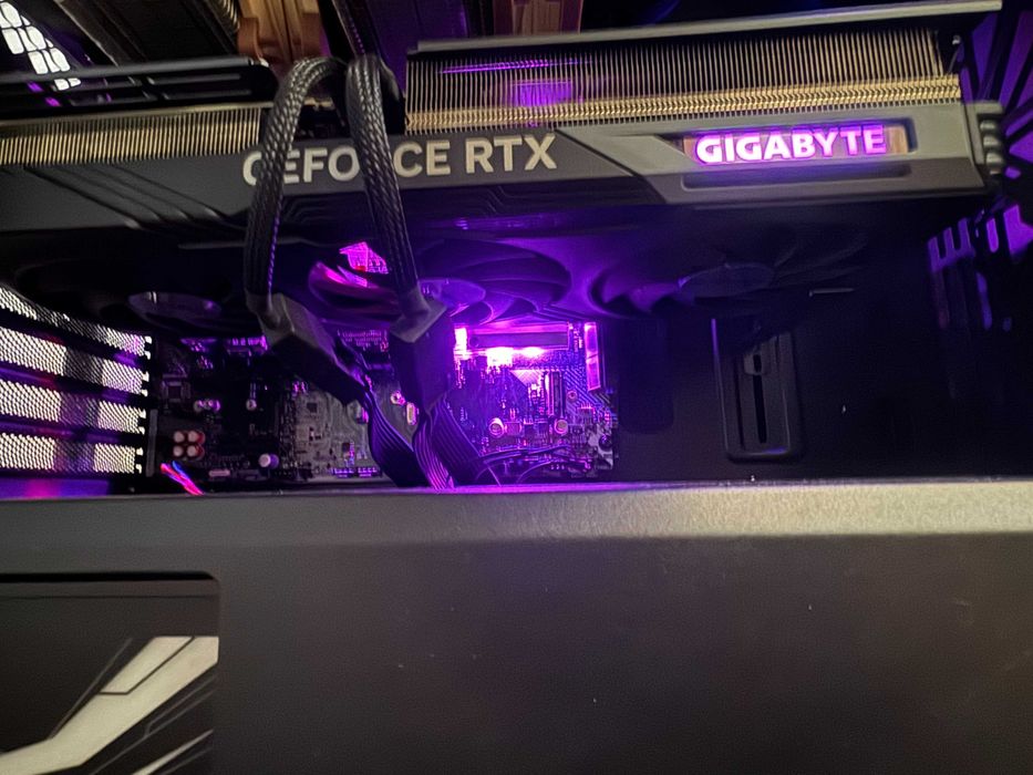 nvidia geforce rtx 4070 Ti GIGABYTE