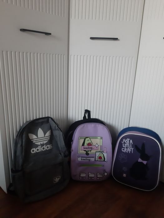 Продам рюкзаки школьные