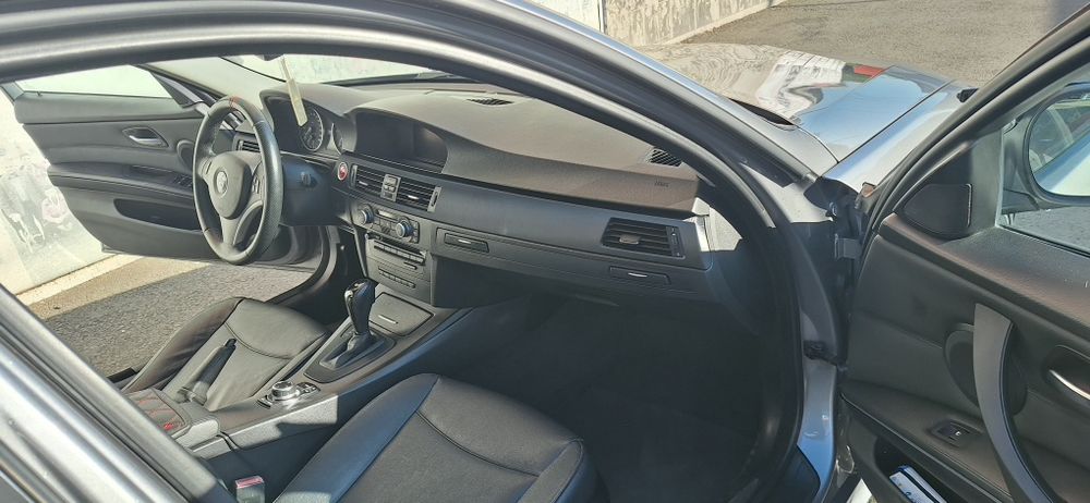 BMW 3 Series 2009 — imagine 5