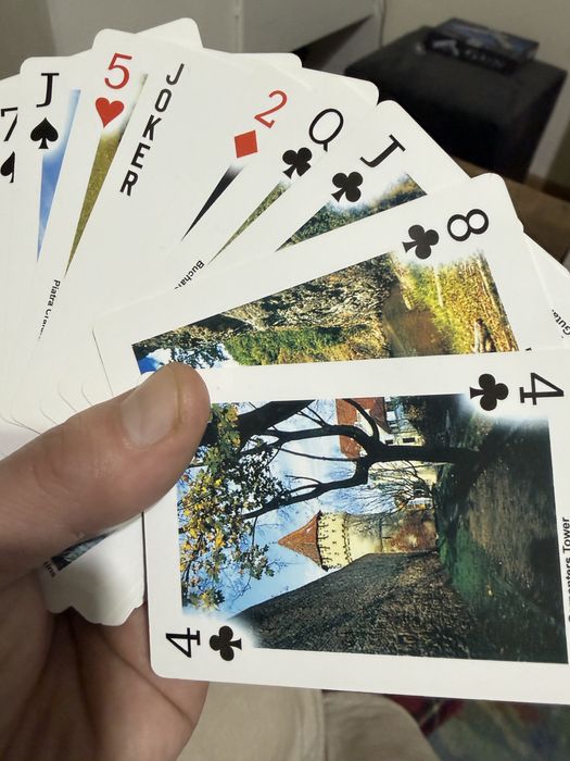 Vand carti de joc cu peisajele Romaniei