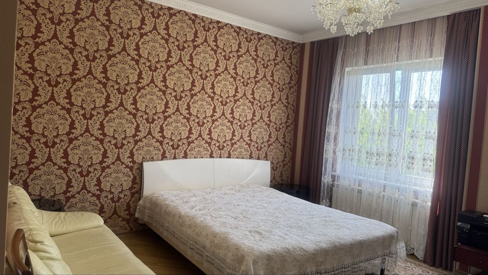 Продам квартиру 4-х комнатная
