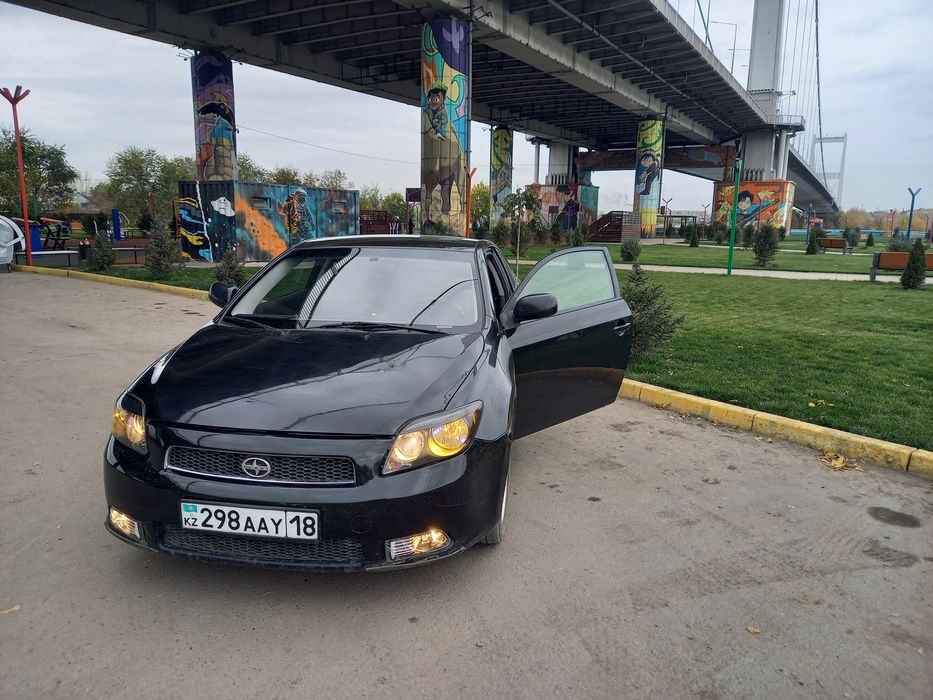 TOYOTA Scion tc   купе  на автомате