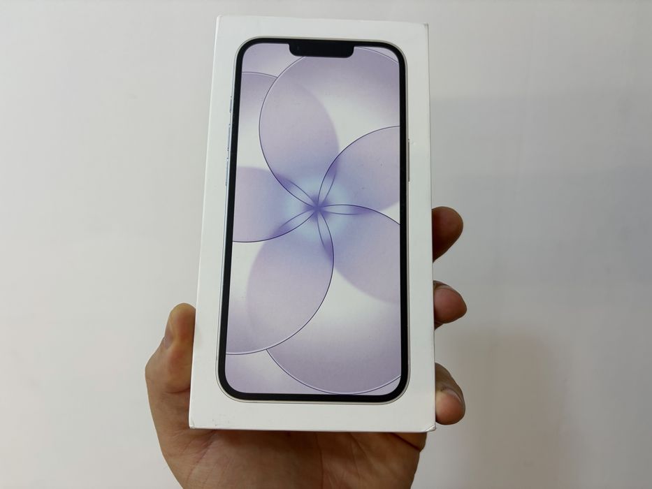 Iphone 17e, 256 gb, White, nou la cutie