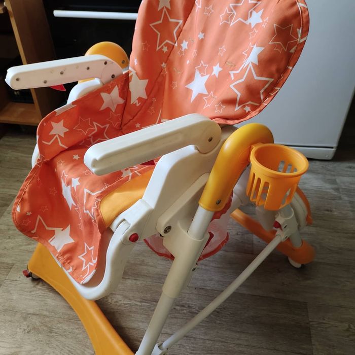Детский стульчик для кормления срочно!