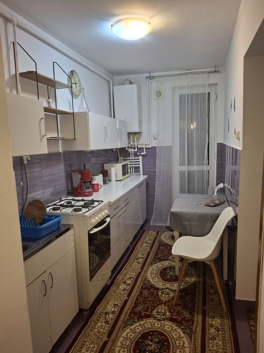 Apartament cu doua camere de închiriat central