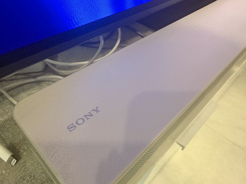 Soundbar Sony светъл