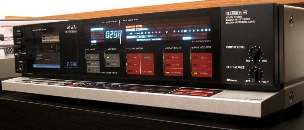 Касетен дек Aiwa AD-F990