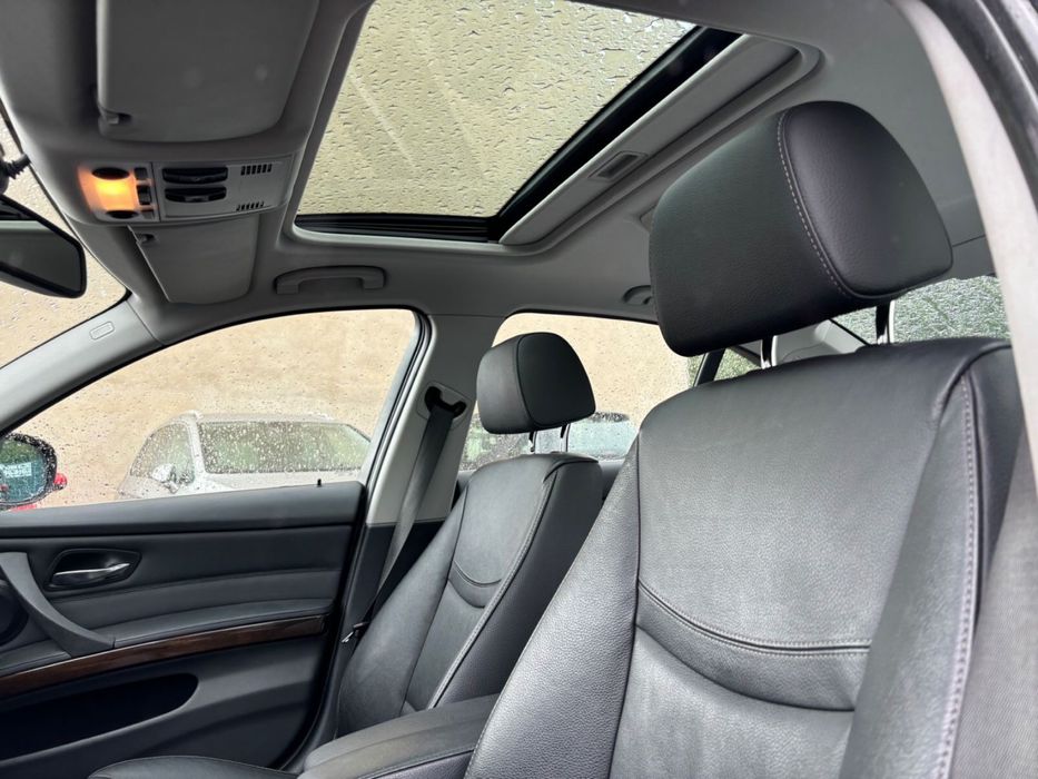 BMW Seria 3 E90 xDrive 320d