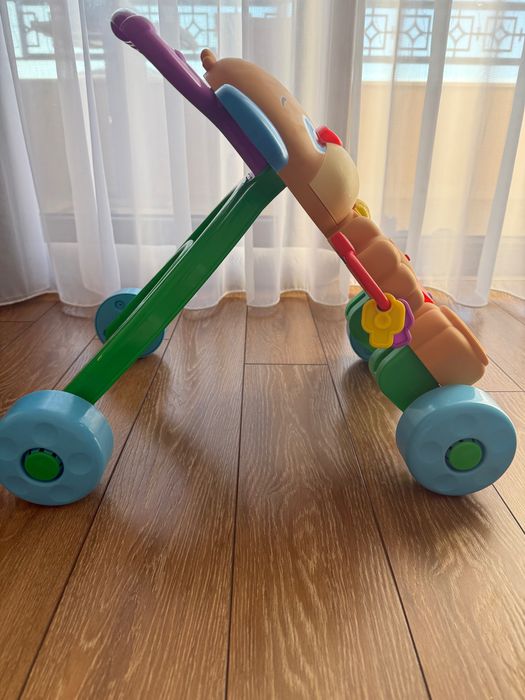 Музикална проходилка / уокър Fisher Price куче