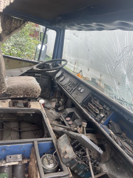 Запчасти мерседес 813 разбор